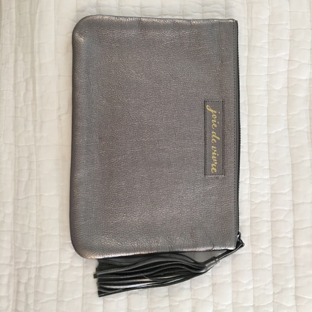 Silver Metallic Leather Clutch - Joie de Vivre